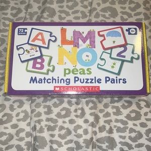 Peas Matching Puzzle Pairs